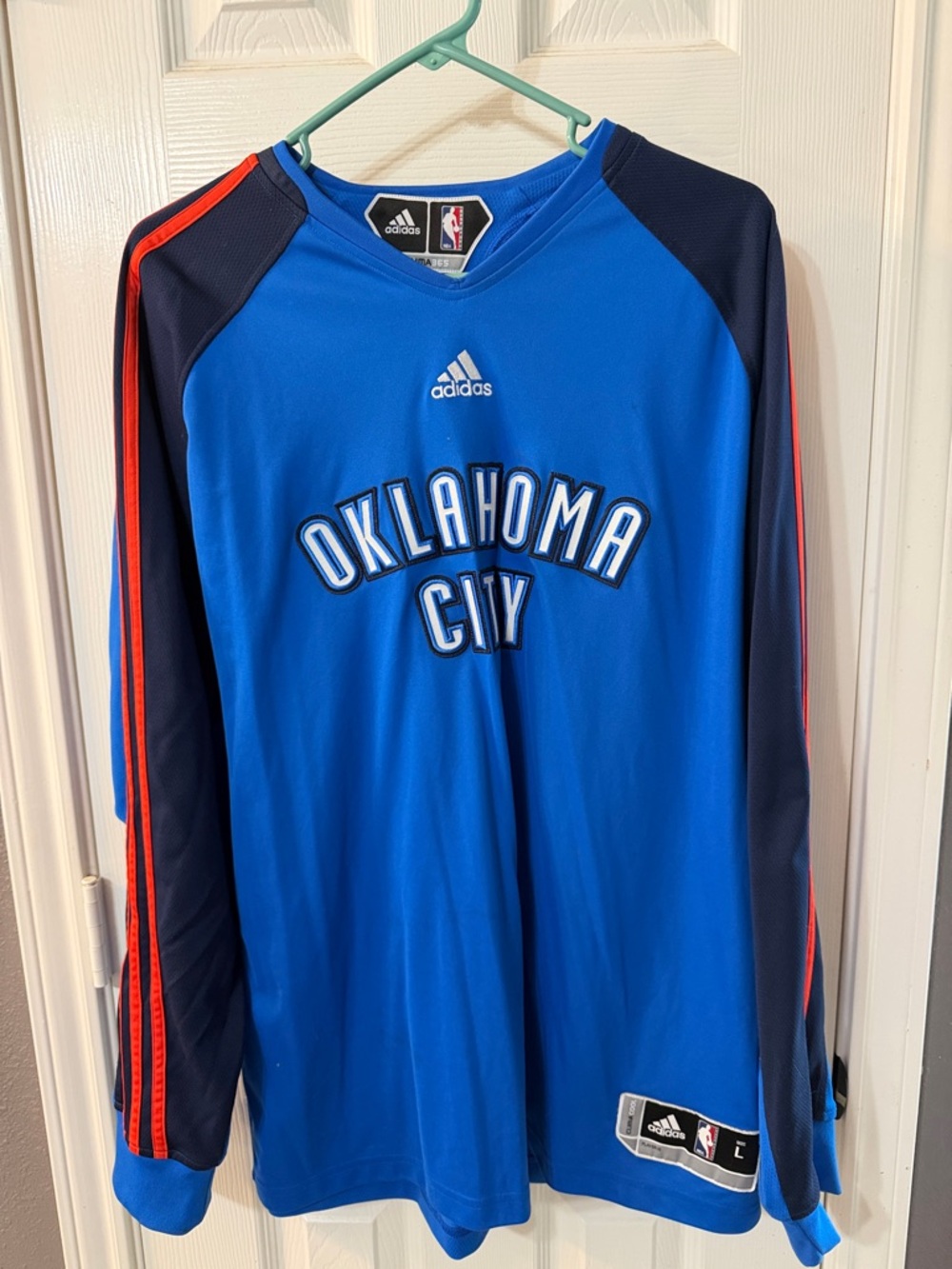 Adidas Blue & Navy Oklahoma City Thunder NBA shooting Jersey Shirt Long Sleeve